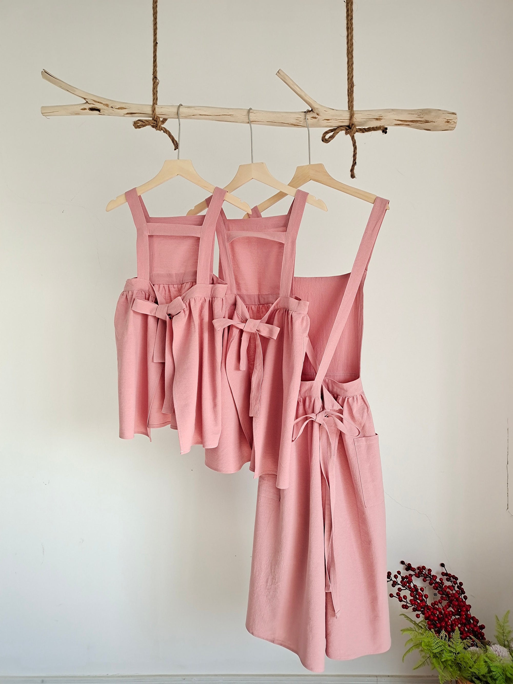 Custom logo Matching Family Apron Cotton Linen Handmade Apron, Adult size Apron, Kids size Apron, Housewarming gift, Mother's day Pink