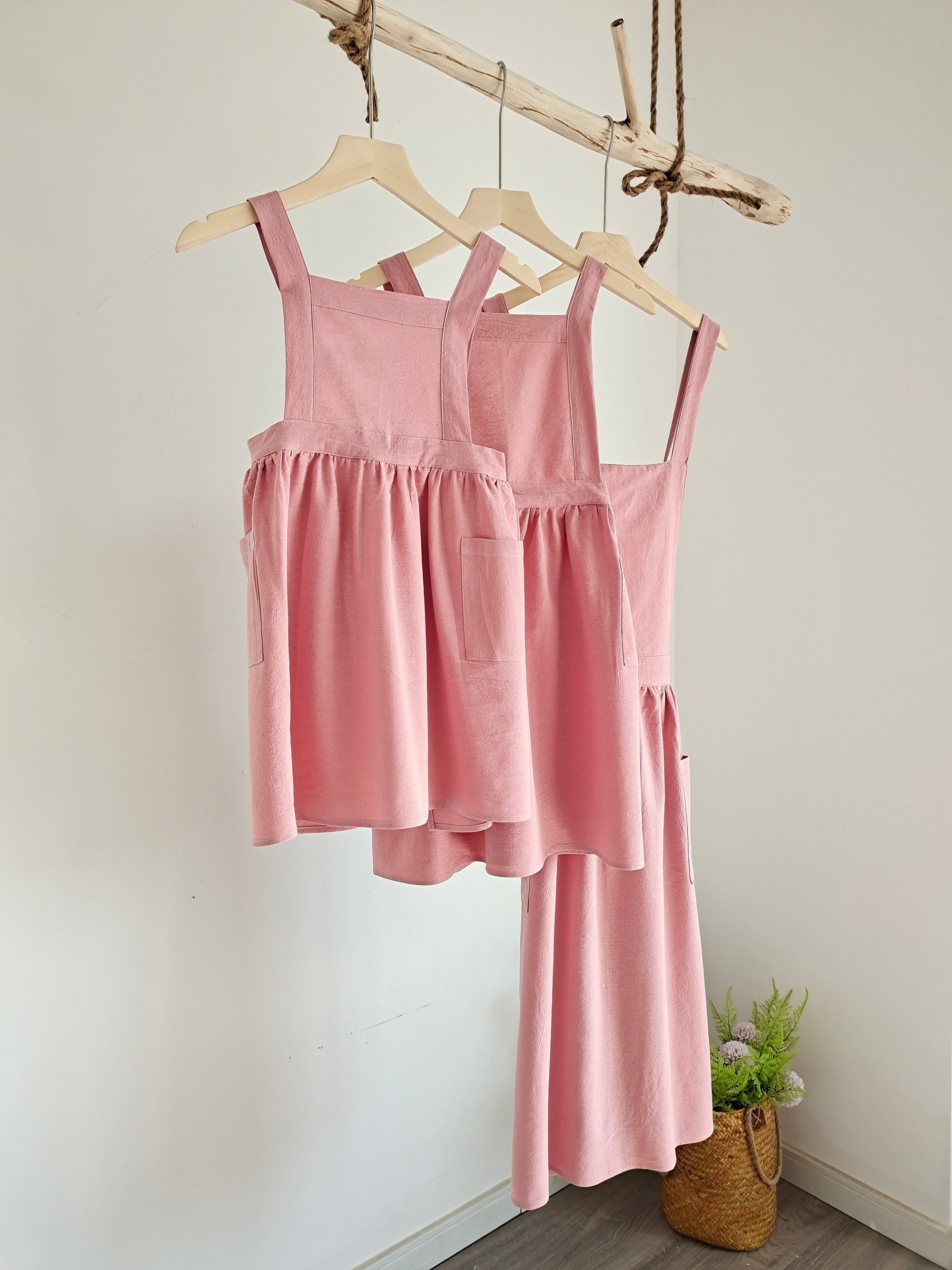 Custom logo Matching Family Apron Cotton Linen Handmade Apron, Adult size Apron, Kids size Apron, Housewarming gift, Mother's day Pink