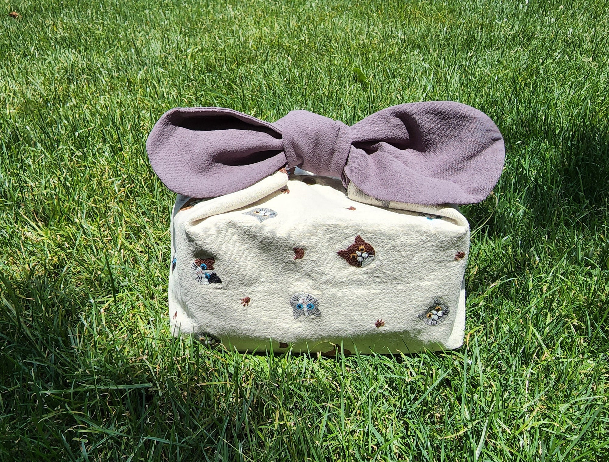 Custom Name Cute Cat insulated lunch bag bento bag, zero waste , Eco Friendly lunch box cloth School Gift for women