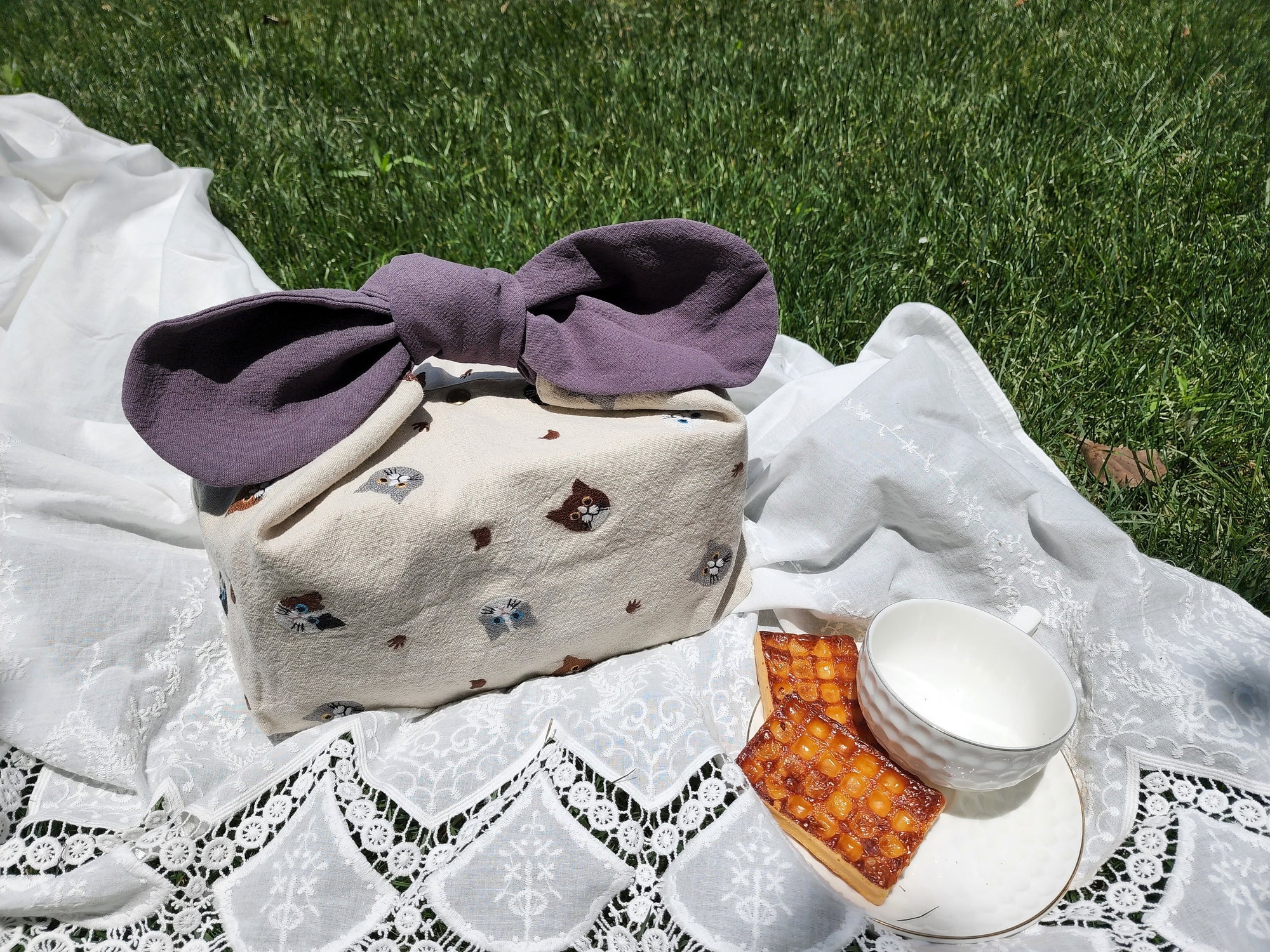 Custom Name Cute Cat insulated lunch bag bento bag, zero waste , Eco Friendly lunch box cloth School Gift for women