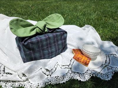 Custom Name British plaid insulated lunch bag bento bag, zero waste , Eco Friendly lunch box cloth School Gift for women christmas gift