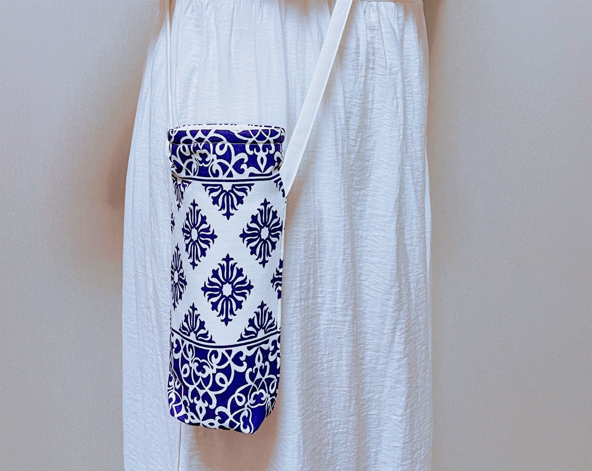 Water Bottle Holder Water Bottle Carrier Hand made bottle carrier School water bottle sling girlie bottle cozy blue retro