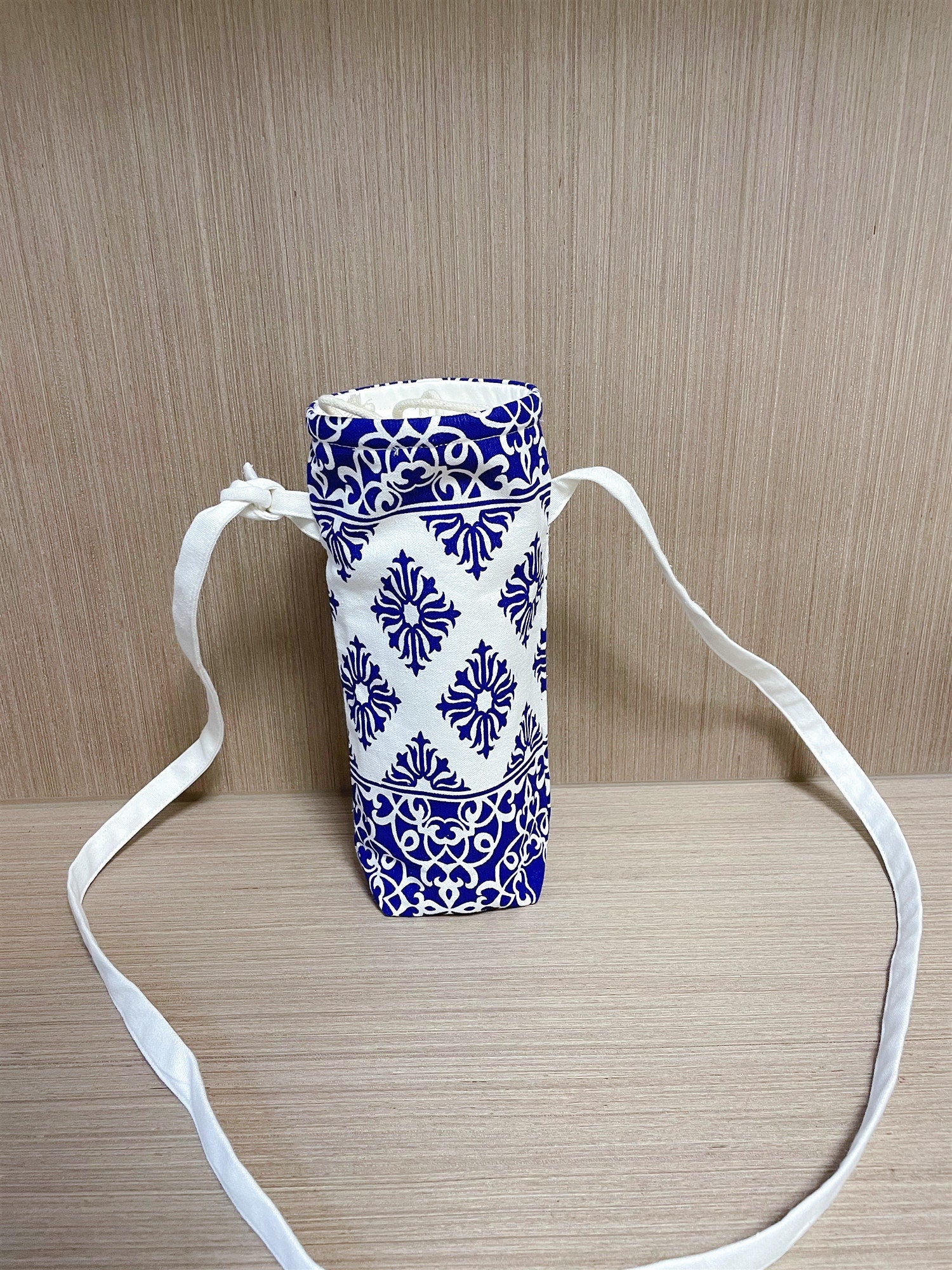 Water Bottle Holder Water Bottle Carrier Hand made bottle carrier School water bottle sling girlie bottle cozy blue retro
