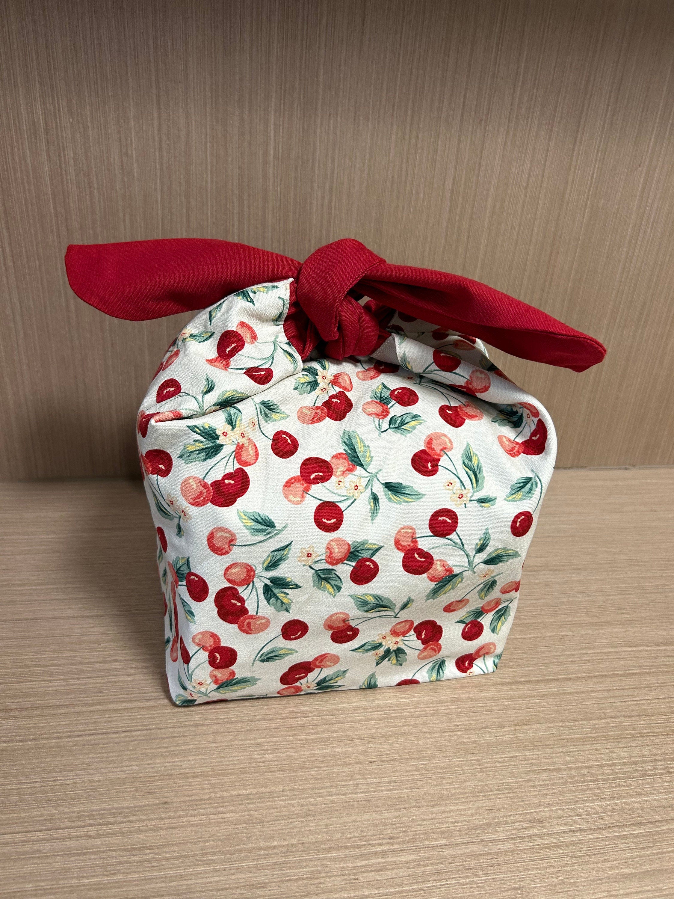 Custom Name Cherry insulated lunch bag bento bag, zero waste , Eco Friendly lunch box cloth School Gift for her