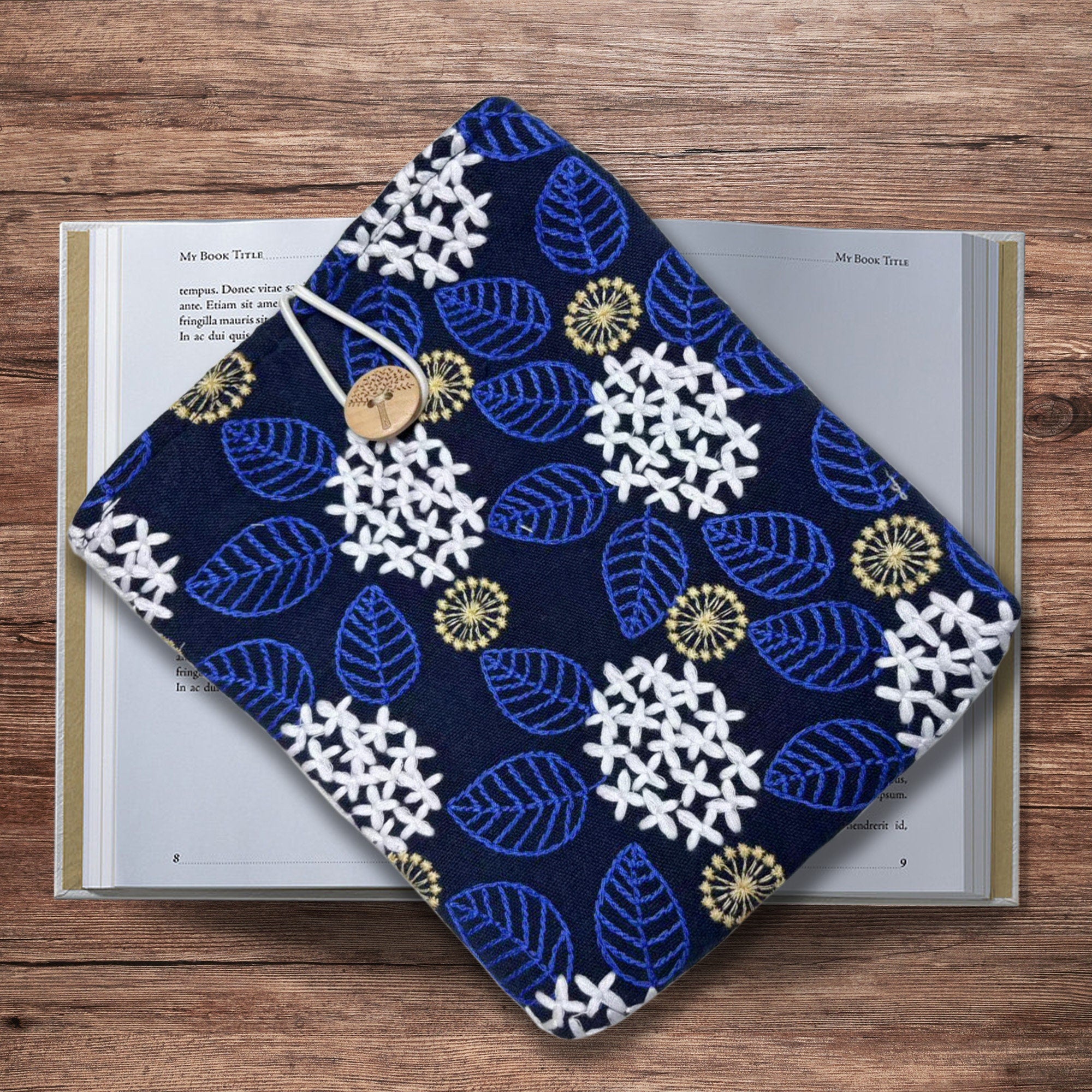 Embroidered blue flowers Kindle Sleeve, Padded Book Sleeve, Book Pouch Kindle Paperwhite Case, Kindle Oasis Cover, IPad Sleeve