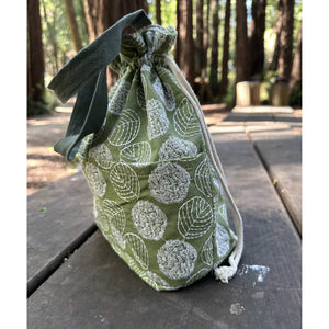 Custom Name Insulated Lunch Bag with drawstring closure, Travel Bag, Organizer Bag Embroidered leaves Handbag birthday gift for teacher