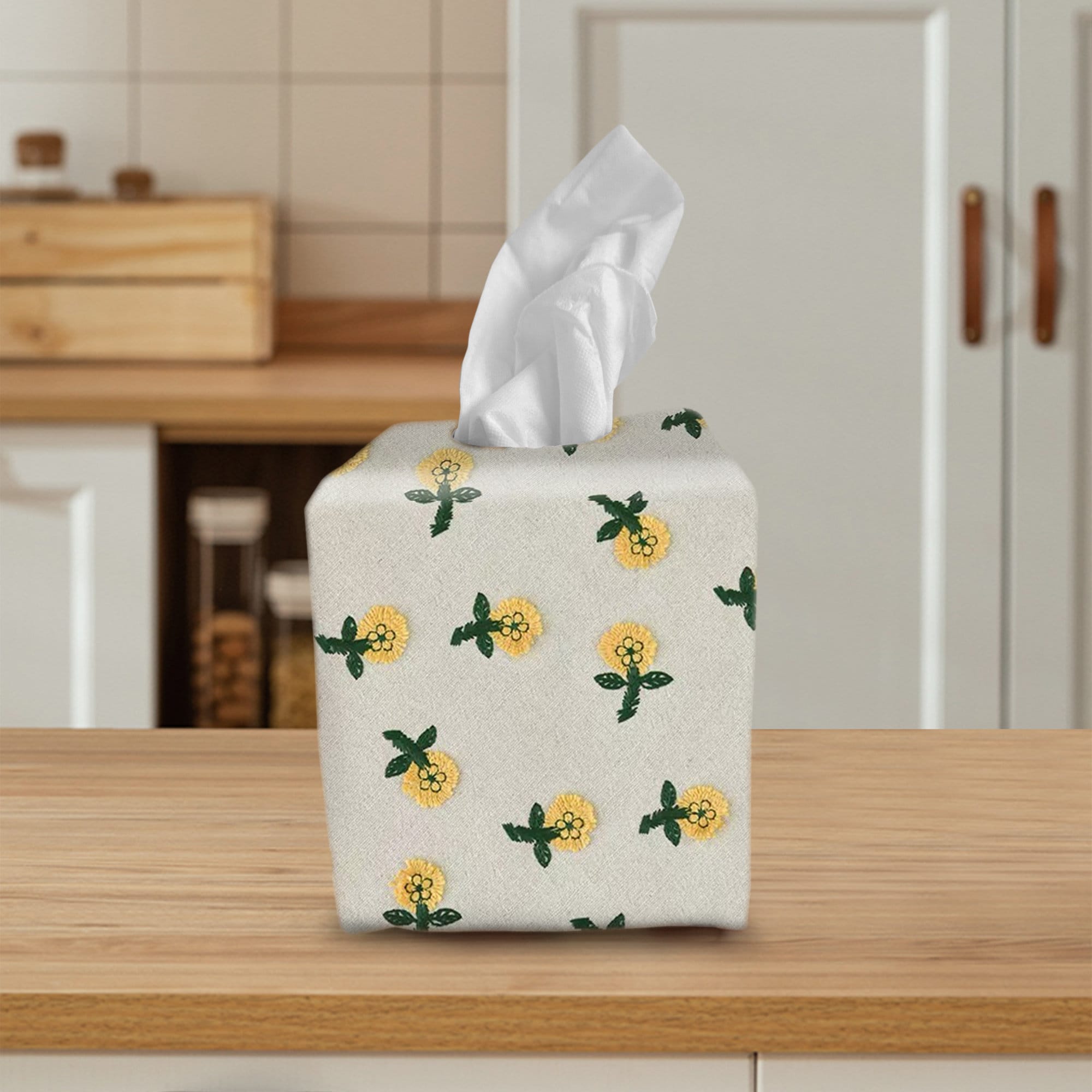 Tissue Box Cover, Tissue Dispenser, Home Gift,Housewarming gift,Mothers Day Gift,Kitchen Decor,Bathroom Decor,Embroidered Daisy