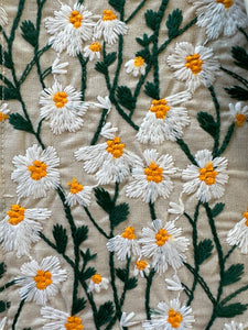 Placemats personalized, placemats with custom name, table setting, table decoration placemat , Housewarming gift Embroidered Daisy