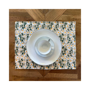 Placemats personalized, placemats with custom name, table setting, table decoration placemat , Housewarming gift Embroidered Daisy