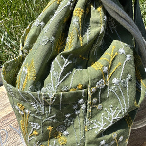 Custom Name Insulated Lunch Bag with drawstring closure, Travel Bag, Organizer Bag Embroidered fabric gift for women or her birthday gift