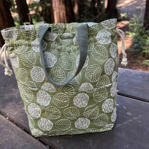 Custom Name Insulated Lunch Bag with drawstring closure, Travel Bag, Organizer Bag Embroidered leaves Handbag birthday gift for teacher