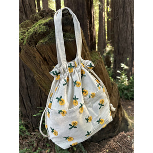 Name Custom Insulated Lunch Bag with drawstring closure, Travel Bag, Organizer Bag Embroidered daisy Handbag gift for her