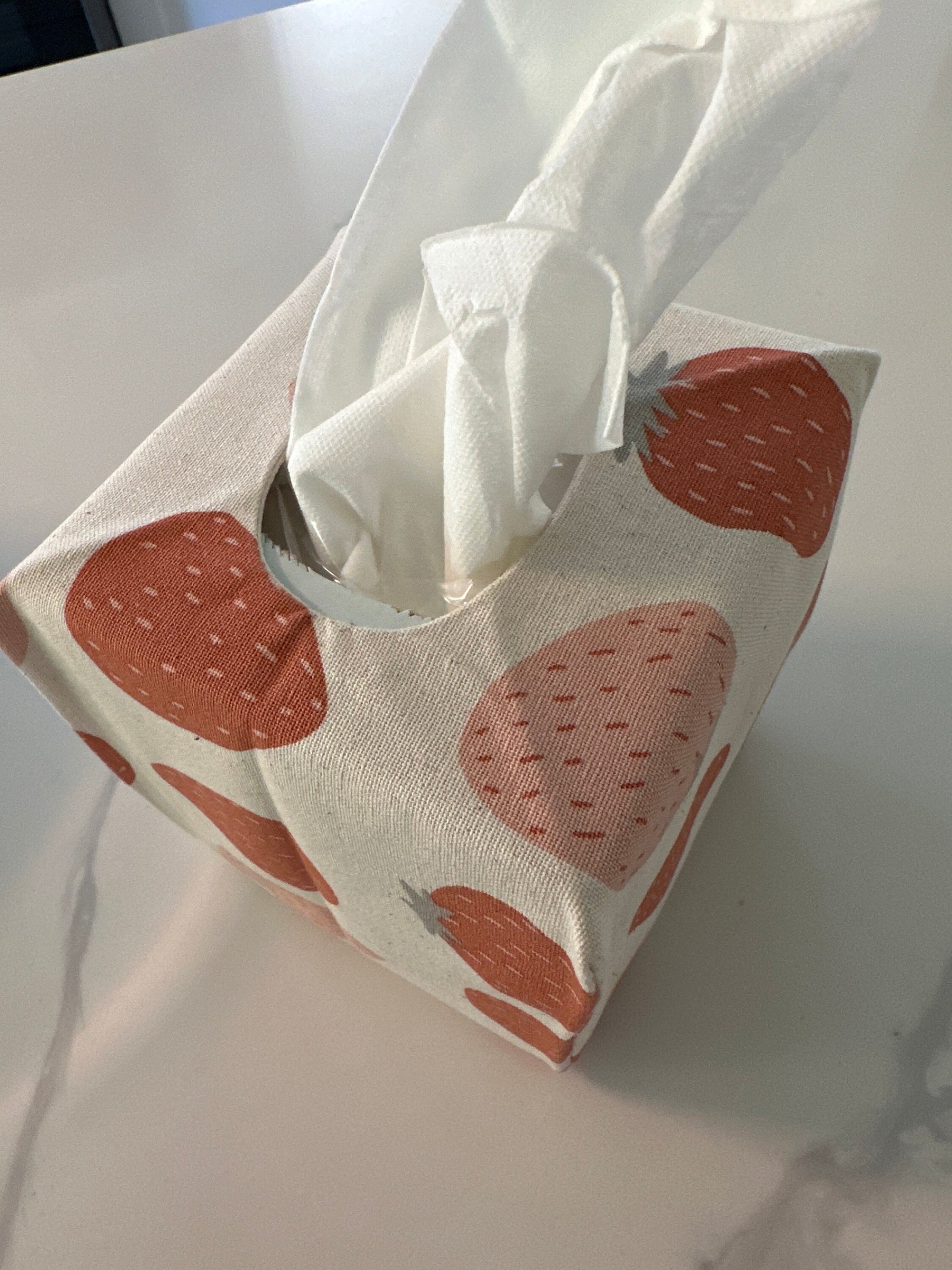 Tissue Box Cover, Tissue Dispenser, Home Gift,Housewarming gift,Mothers Day Gift,Kitchen Decor,Bathroom Decor,Strawberry