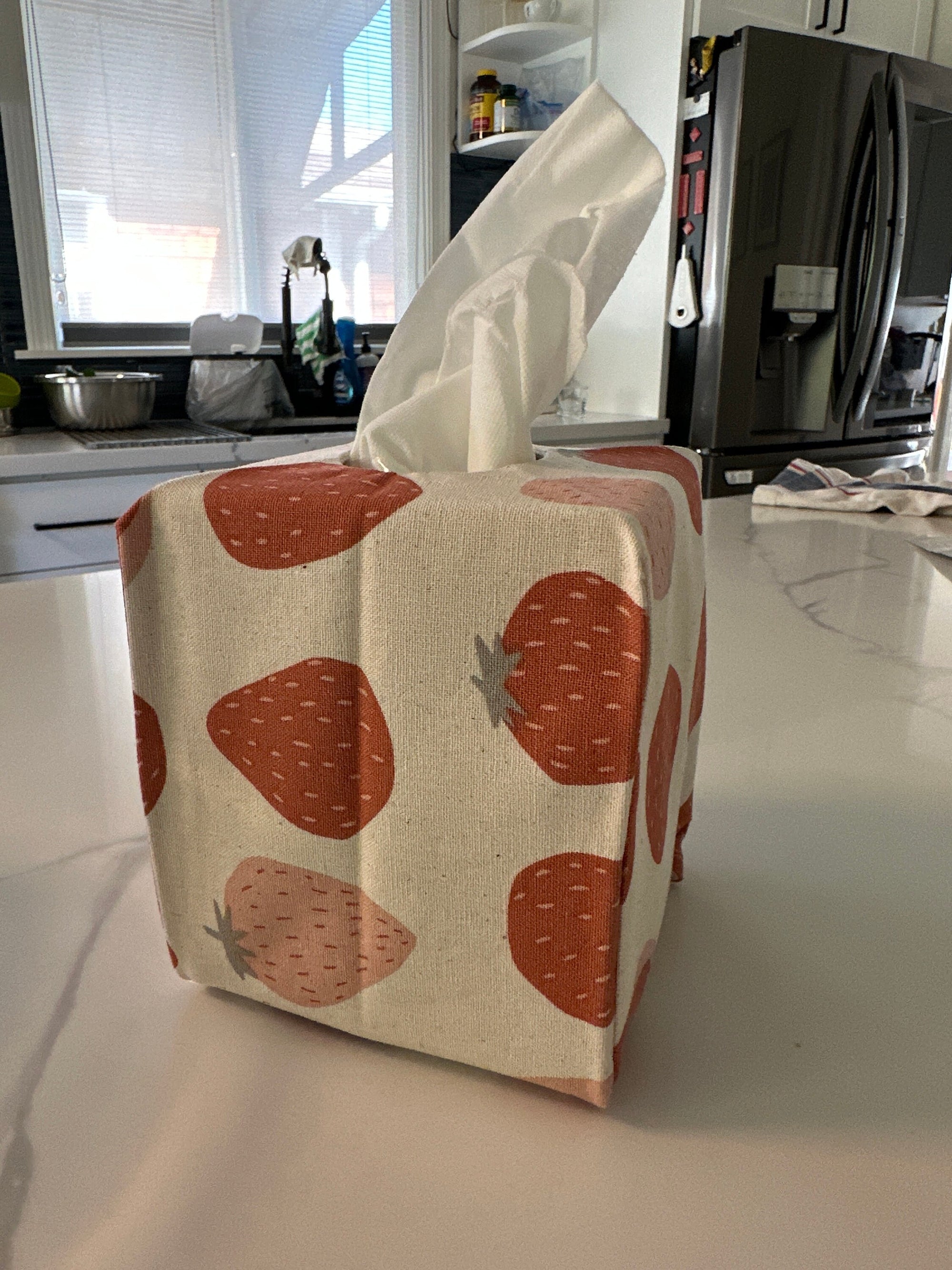 Tissue Box Cover, Tissue Dispenser, Home Gift,Housewarming gift,Mothers Day Gift,Kitchen Decor,Bathroom Decor,Strawberry