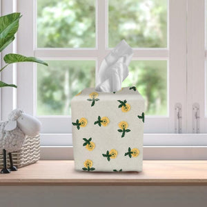 Tissue Box Cover, Tissue Dispenser, Home Gift,Housewarming gift,Mothers Day Gift,Kitchen Decor,Bathroom Decor,Embroidered Daisy