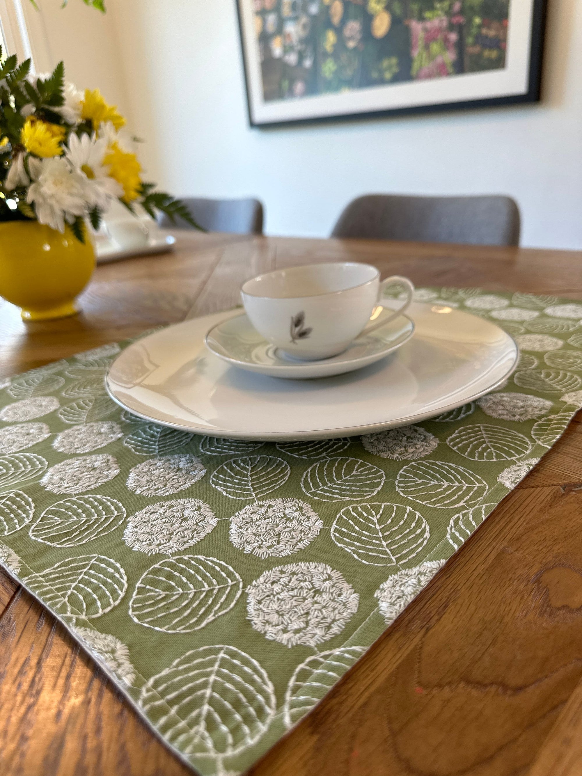 Placemats personalized, placemats with custom name, table setting, table decoration placemat , Housewarming gift Embroidery Leaves