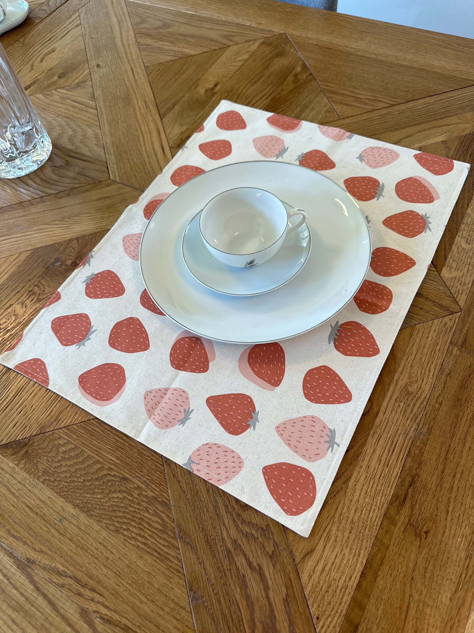 Placemats personalized, placemats with custom name, table setting, table decoration placemat , Housewarming gift strawberry