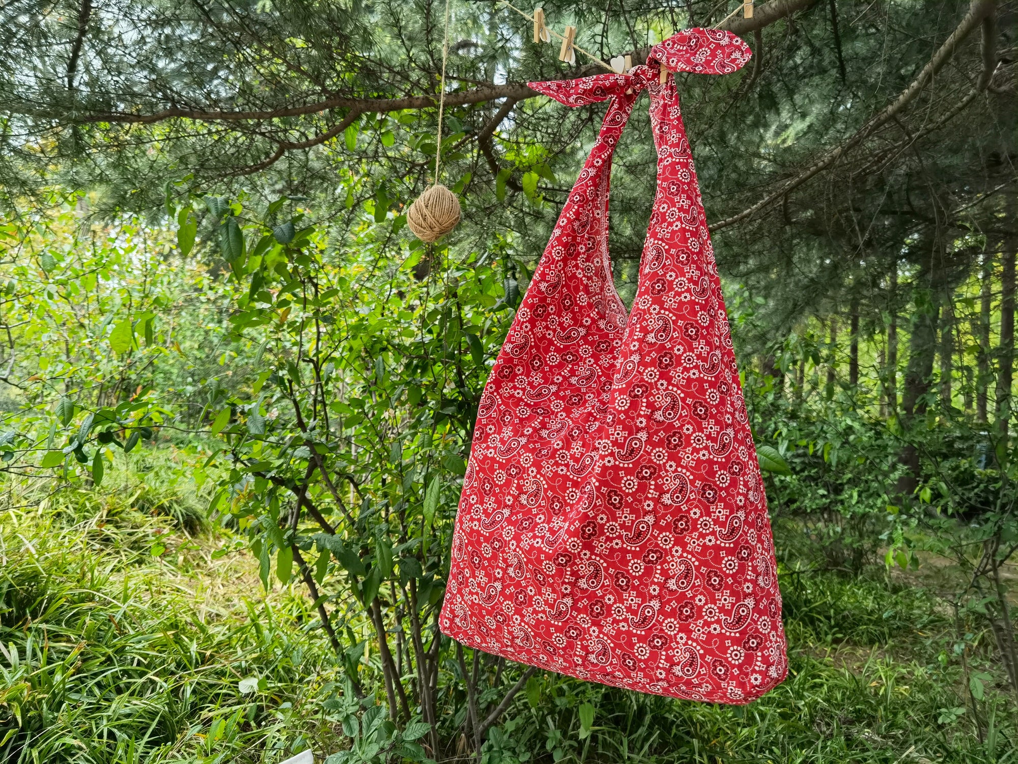 Red Retro tote bag, cotton linen tote bag, market bag,adjustable bag，beach bag  Christmas gift