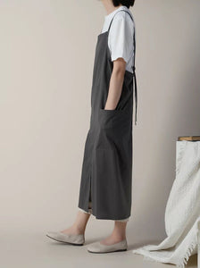 Gray waterproof oversized washed cotton with pockets, adjustable apron dress, loose pinafore dress Cross behind Kitchen garden apron